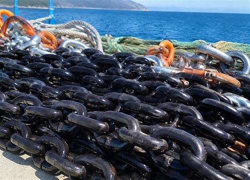 Correntes de pesca{0}}de alta resistência proporcionam desempenho confiável p...